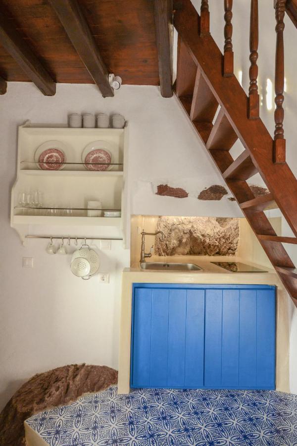 Castrum Traditional Sunset Suites Plaka  Exterior foto